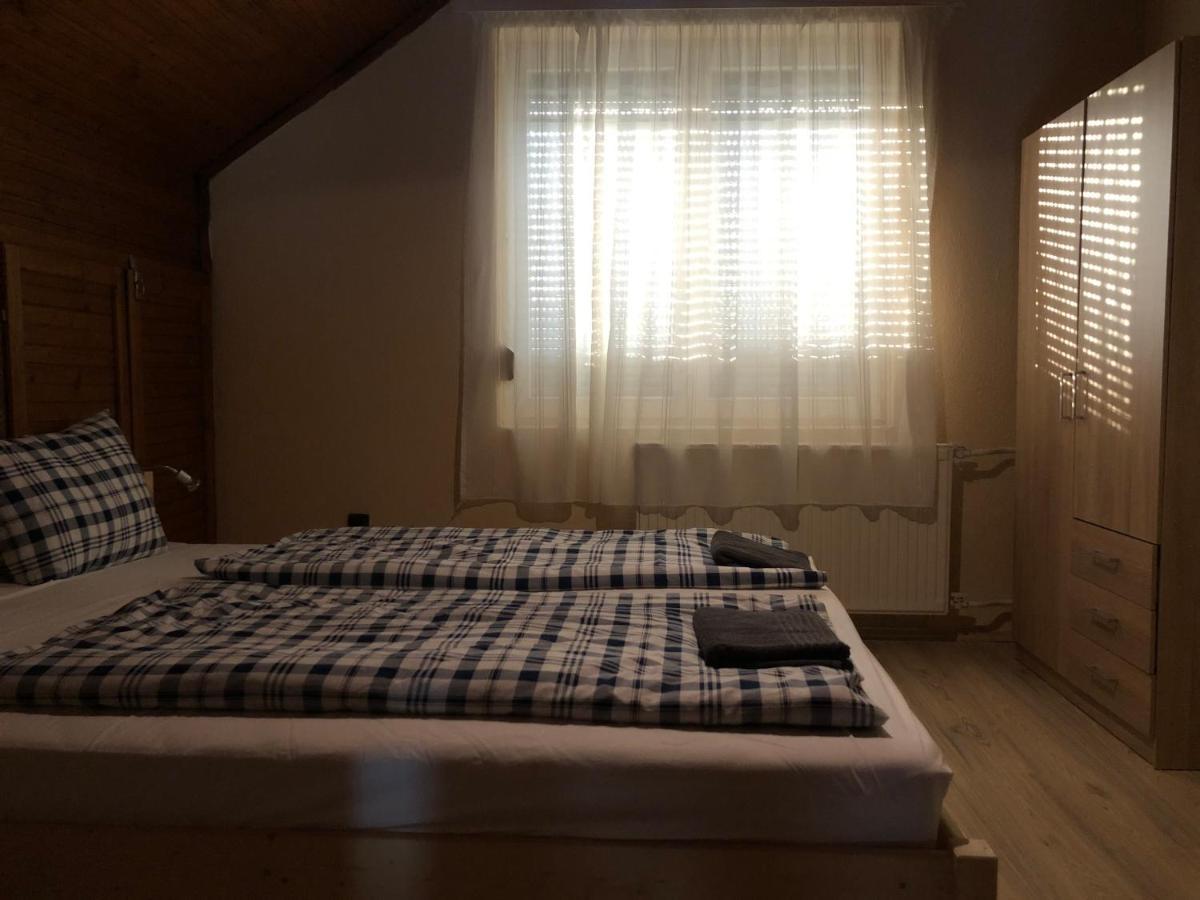 Ferienwohnung Apartman 4. Balatonalmádi Exterior foto